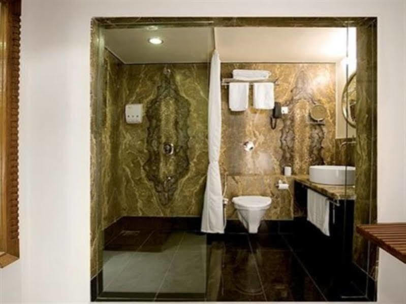 Hotel Jewel Of Chembur Mumbai Exterior photo