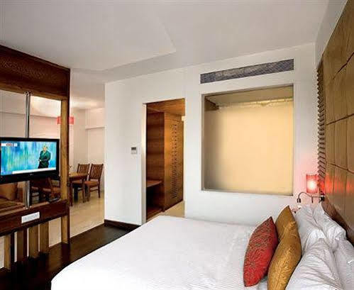 Hotel Jewel Of Chembur Mumbai Exterior photo