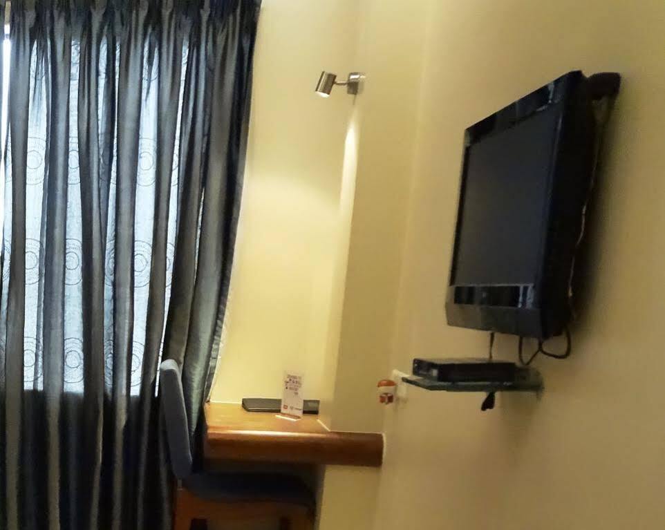 Hotel Jewel Of Chembur Mumbai Exterior photo